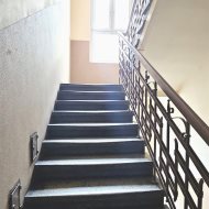 KAMIENICA W ŁODZI NA SPRZEDAŻ, BLISKO CENTRUM.